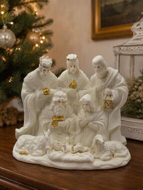 Ivory Gold Nativity Scene One Piece Holy Family 3 Wise Men Christmas Figurine